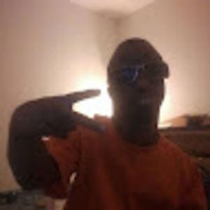 Meet your Posher, Devin